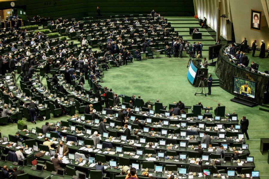 تکلیف مجلس به وزارت صمت برای صدور مجوز واردات کشنده های ریلی